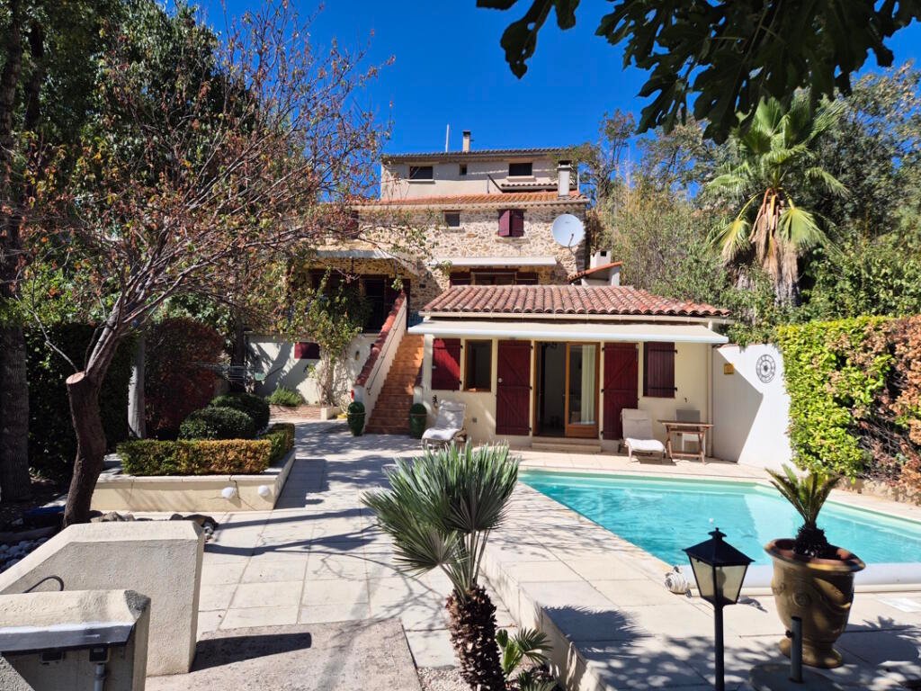 Maison à vendre, 3m², Vailhan