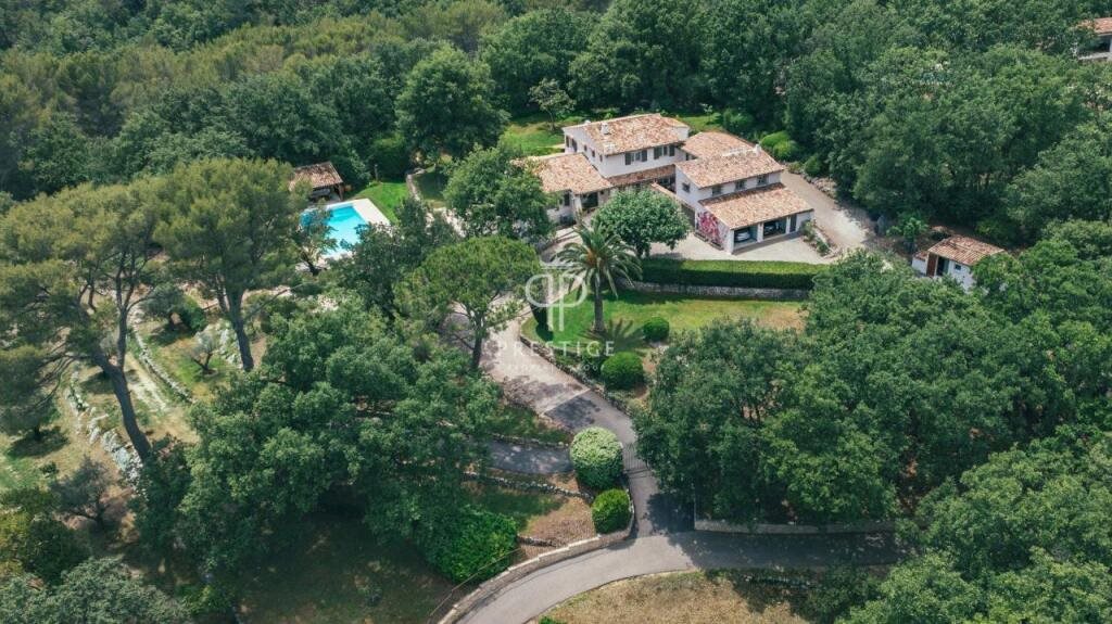 Maison à vendre, 316m², Le Rouret