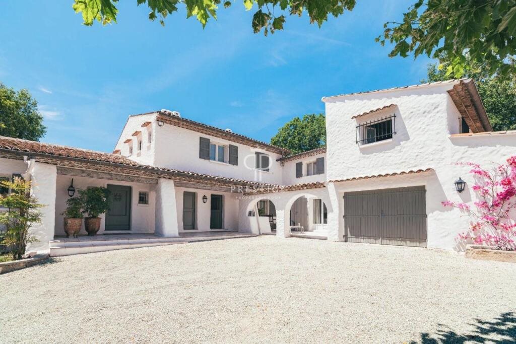 Maison à vendre, 316m², Le Rouret