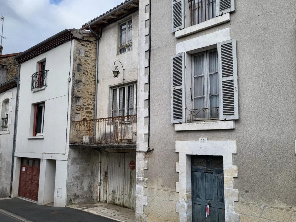 Maison à vendre, 114m², Nontron