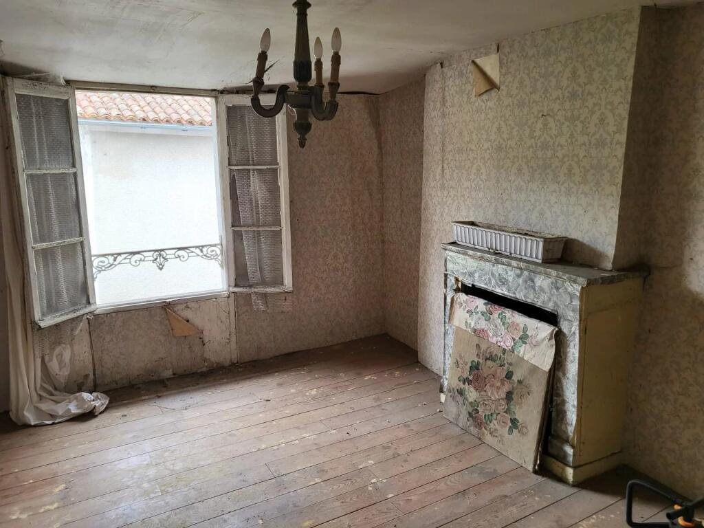 Maison à vendre, 114m², Nontron