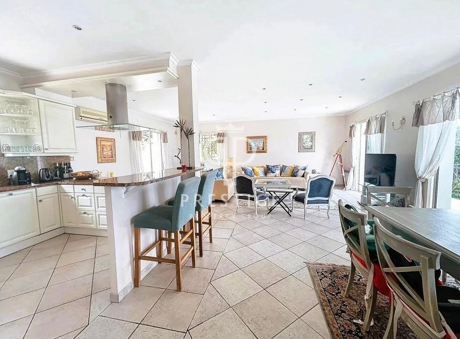 Maison à vendre, 247m², Mougins
