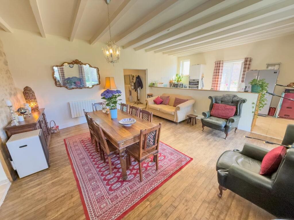 Maison à vendre, 240m², Saint-Saud-Lacoussière