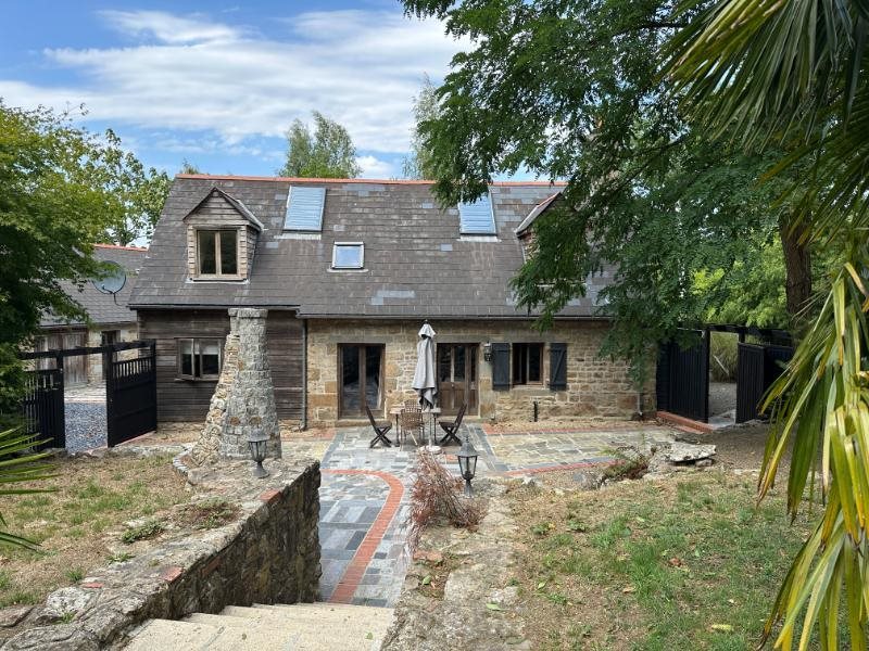 Maison à vendre, 232m², Saint-Pois
