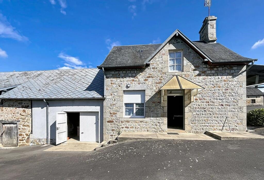 Maison à vendre, 1m², Mortain