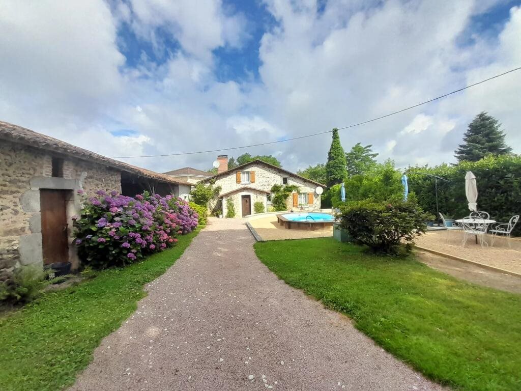 Maison à vendre, 176m², Bussière-Badil
