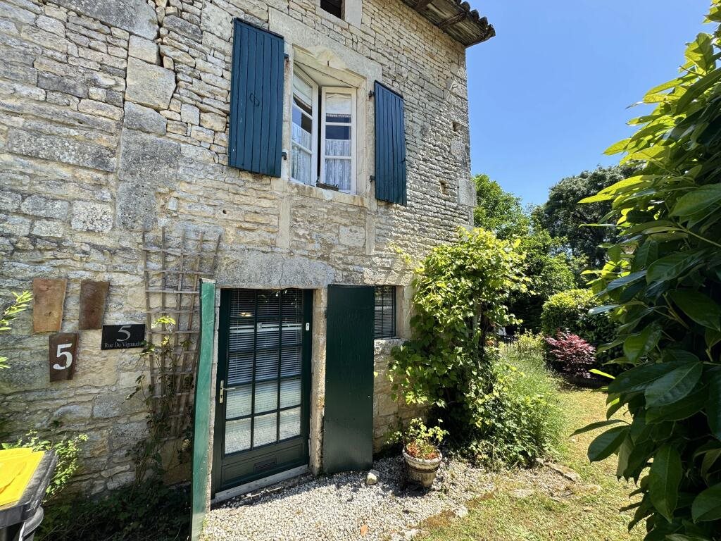 Maison à vendre, 141m², Mansle