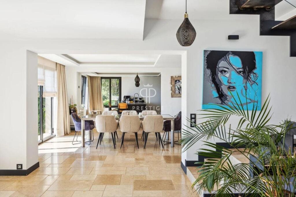 Maison à vendre, 222m², Spéracèdes