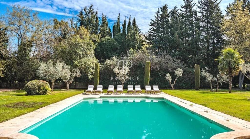 Maison à vendre, 920m², Arles