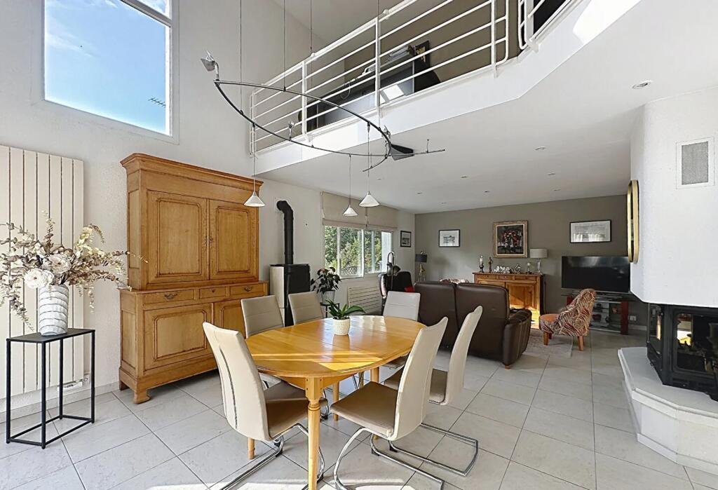 Maison à vendre, 4m², Jullouville