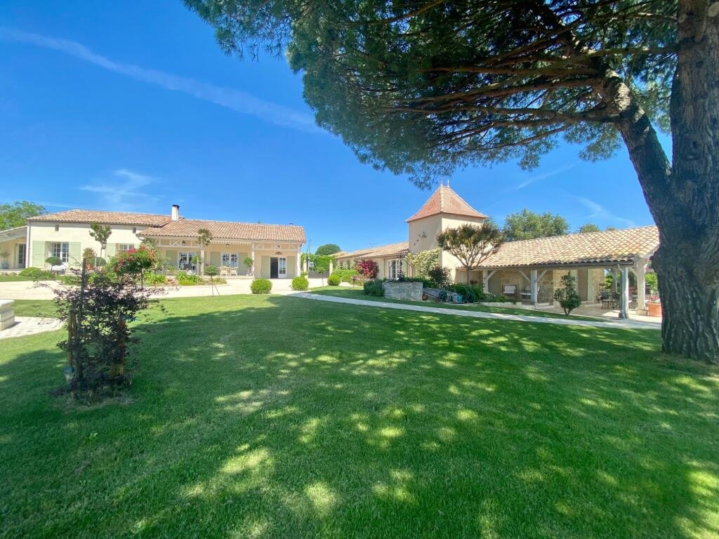 Maison à vendre, 302m², Eymet