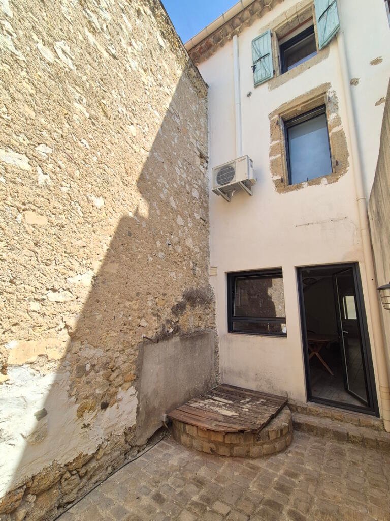 Maison à vendre, 3m², Saint-Geniès-de-Fontedit