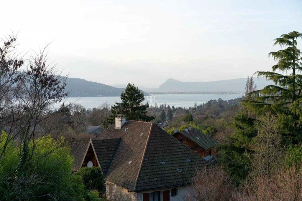 Maison à vendre, 255m², Menthon-Saint-Bernard
