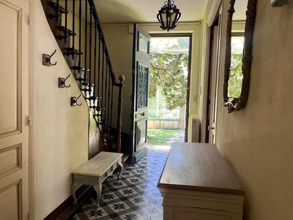 Maison à vendre, 207m², Saint-Léon-sur-l'Isle