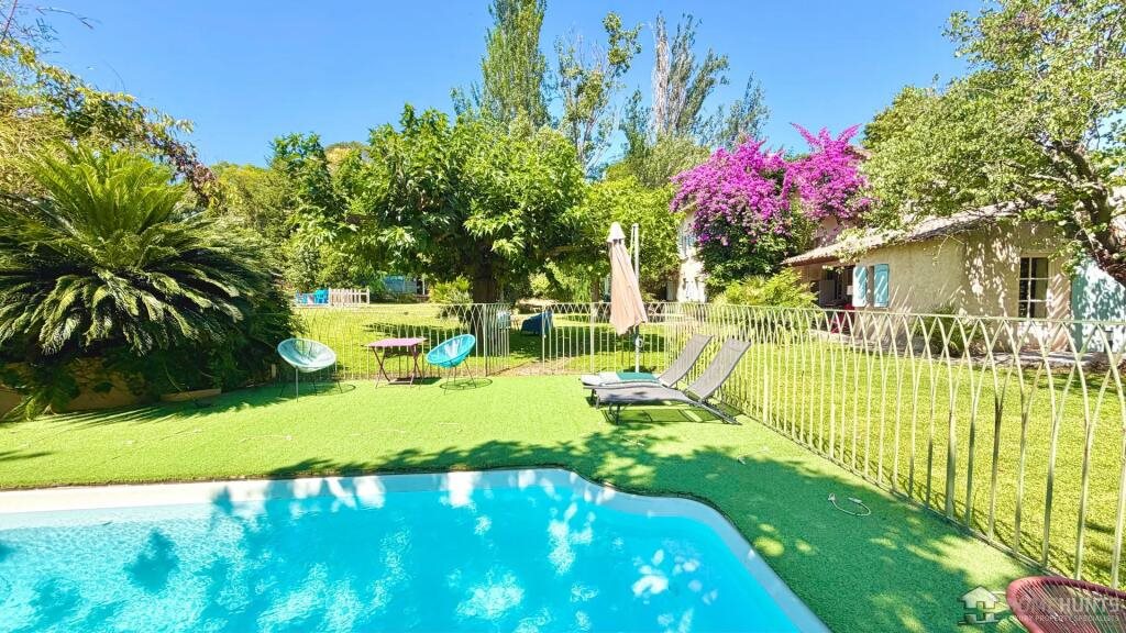Maison à vendre, 250m², Le Pradet
