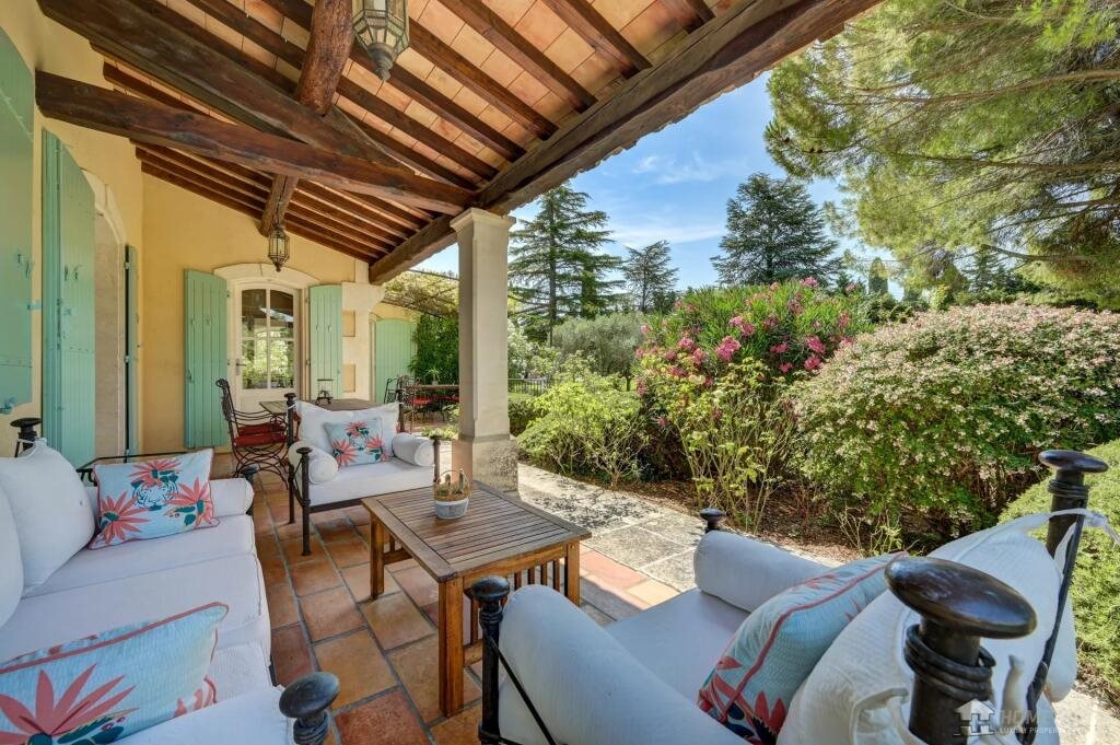 Maison à vendre, 300m², Saint-Rémy-de-Provence
