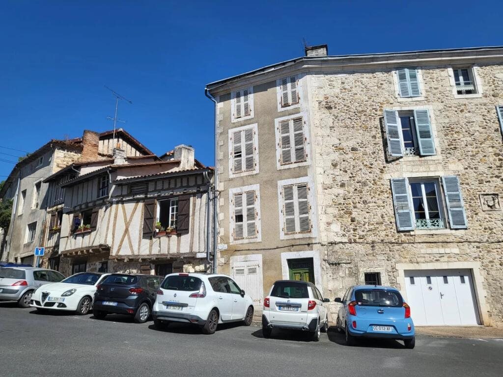 Maison à vendre, 108m², Nontron