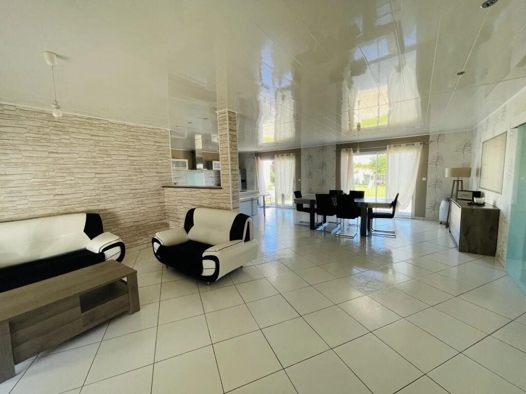 Maison à vendre, 117m², Barbezieux-Saint-Hilaire