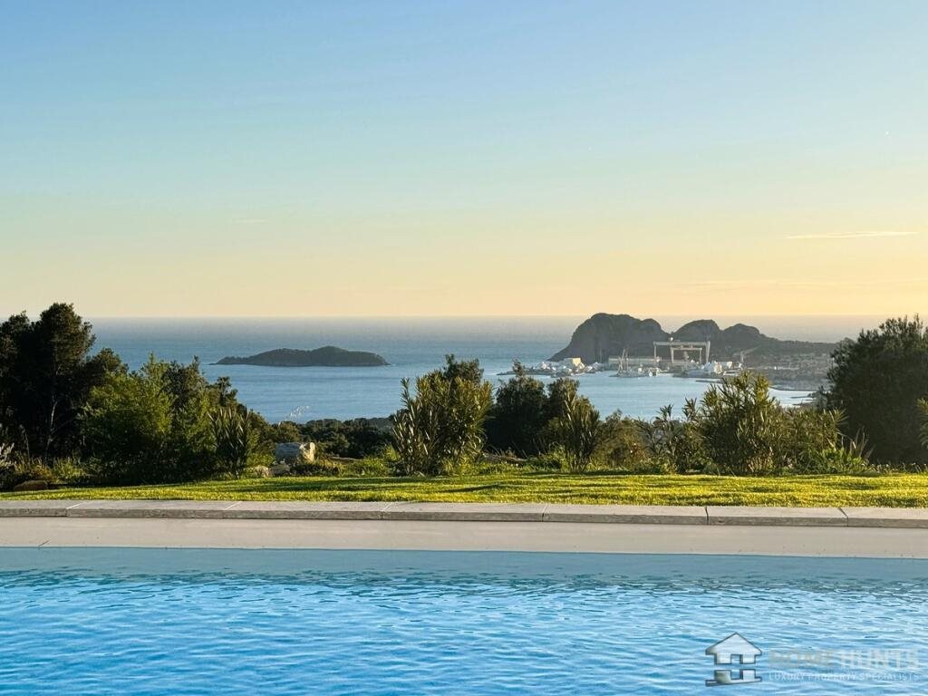 Maison à vendre, 370m², La Ciotat