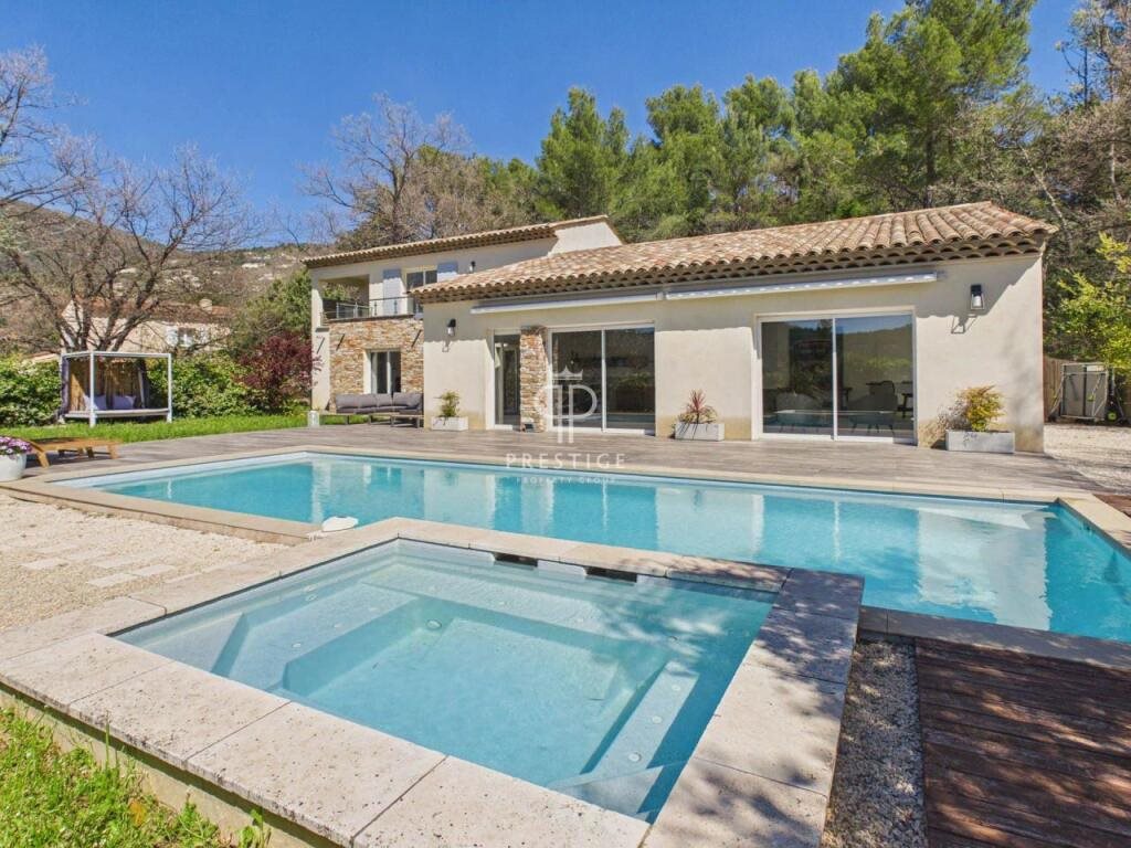 Maison à vendre, 225m², Seillans