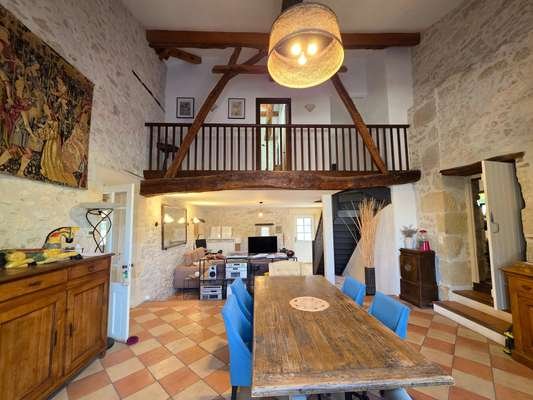Maison à vendre, 267m², Gensac