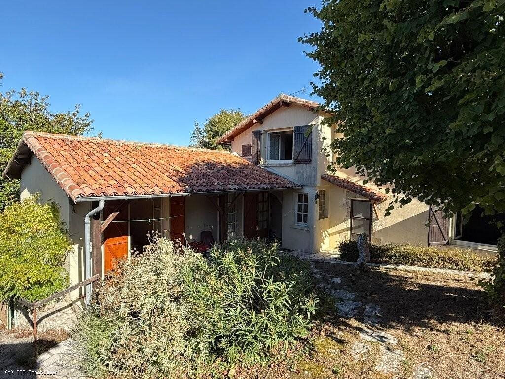 Maison à vendre, 5m², Ruffec