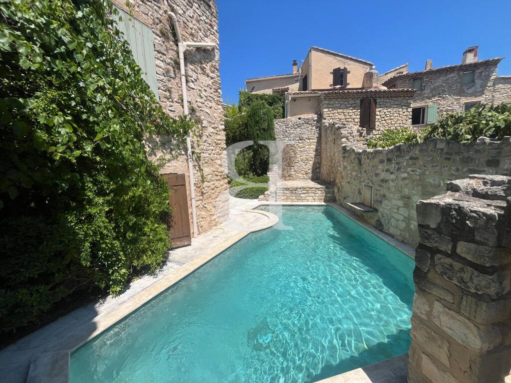 Maison à vendre, 386m², Le Barroux