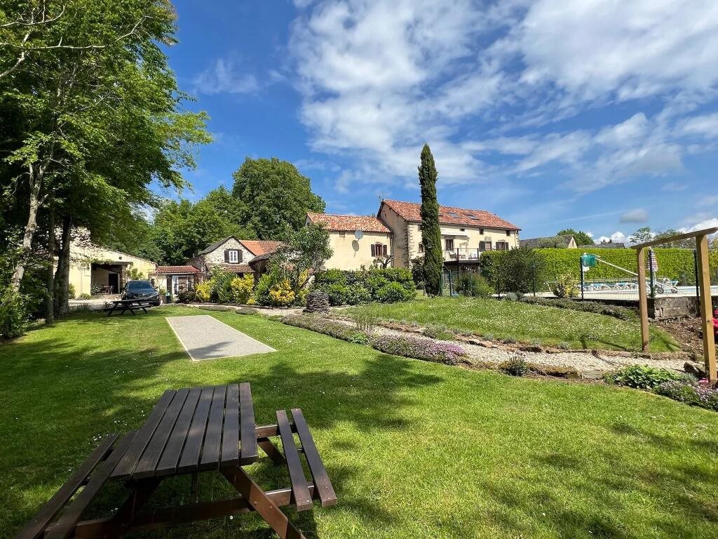 Maison à vendre, 336m², Montirat