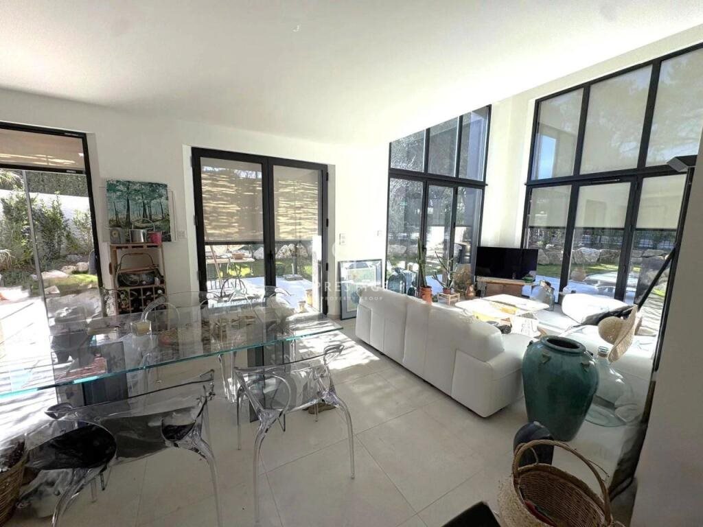 Maison à vendre, 107m², Eygalières