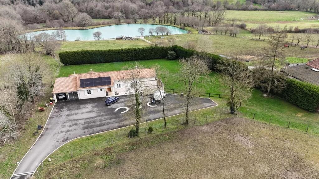 Maison à vendre, 140m², Saint-Claud