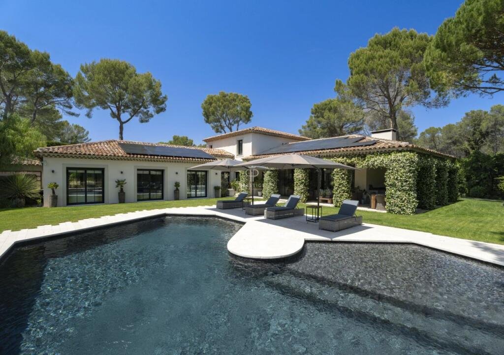 Maison à vendre, 375m², Mougins