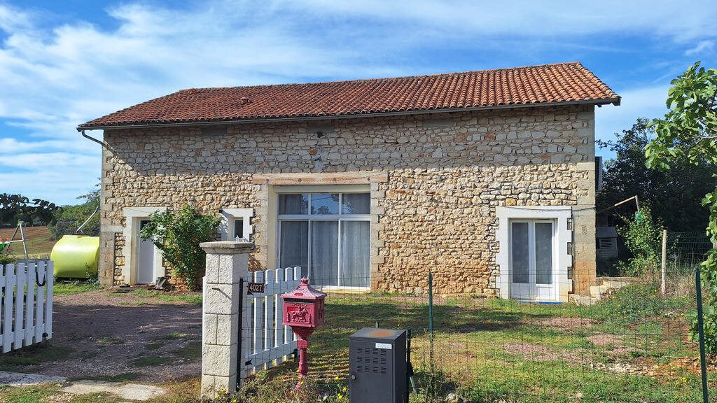 Maison à vendre, 4m², Nontron