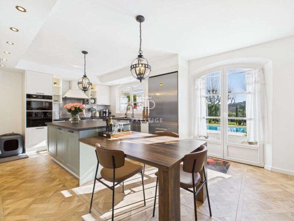 Maison à vendre, 178m², Valbonne