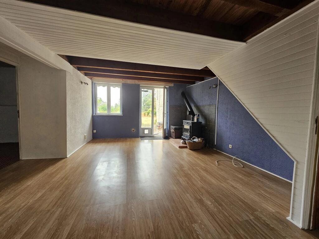 Maison à vendre, 104m², Saint-Laurent-de-Céris