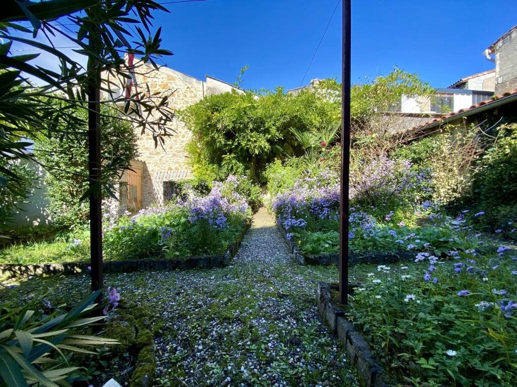 Maison à vendre, 197m², Fumel