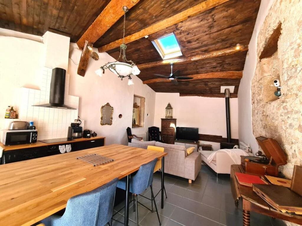 Maison à vendre, 135m², Pouzolles