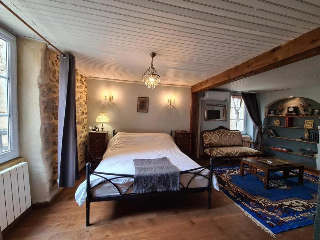 Maison à vendre, 135m², Pouzolles