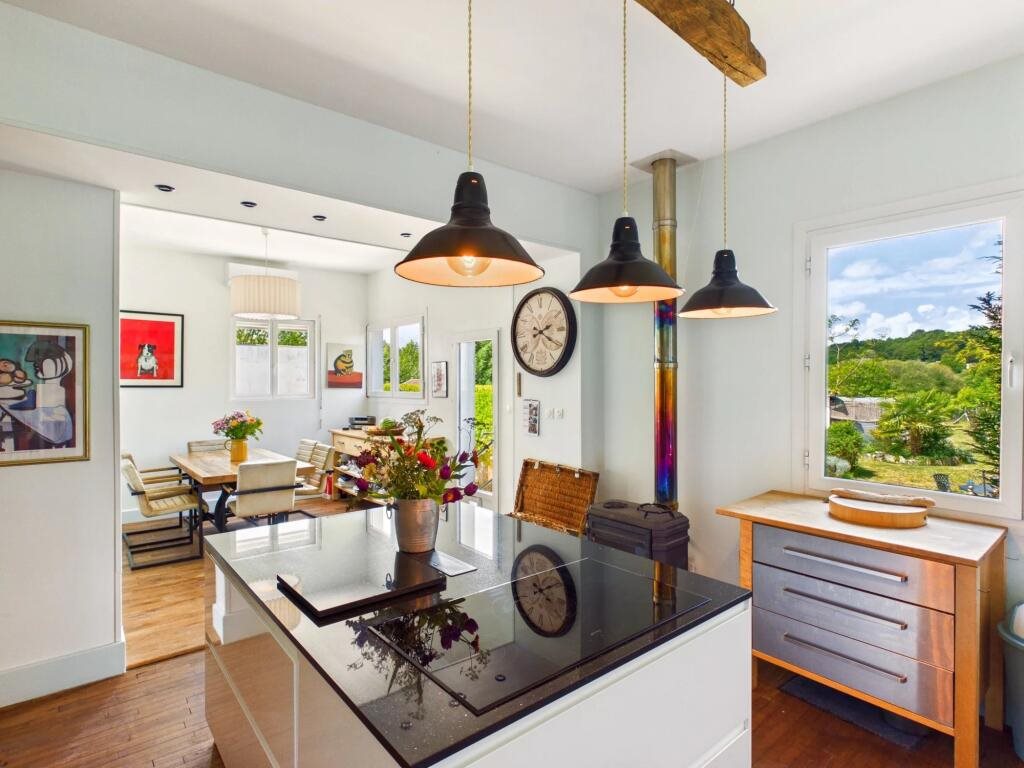 Maison à vendre, 204m², Champagne-Mouton