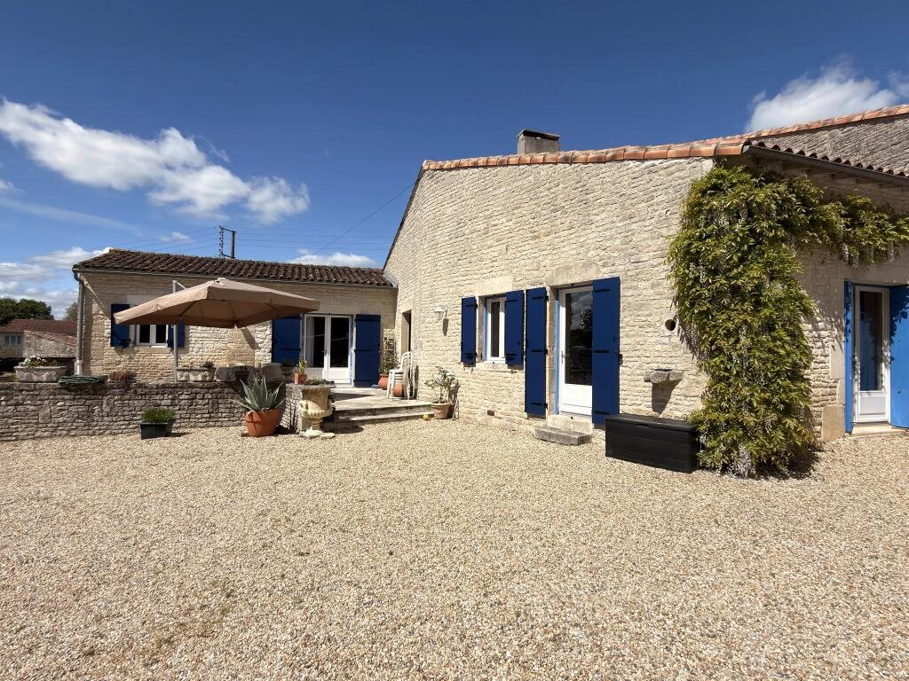 Maison à vendre, 234m², Villefagnan
