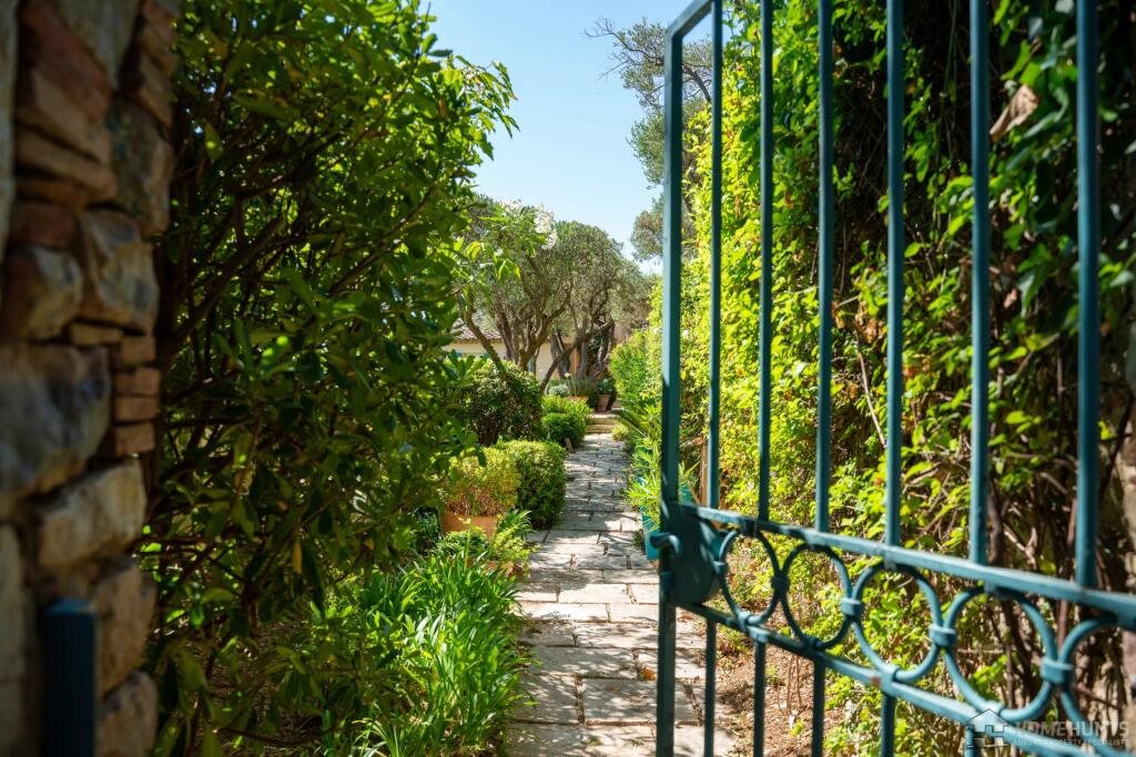 Maison à vendre, 385m², Grimaud