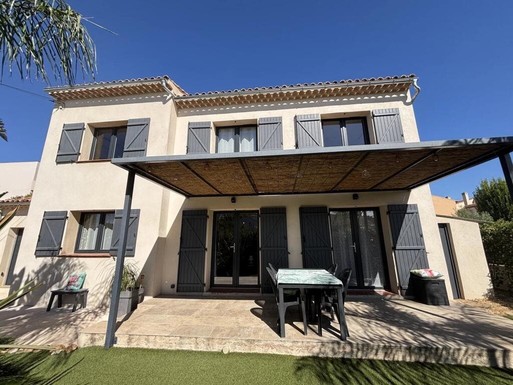 Maison à vendre, 4m², La Londe-les-Maures