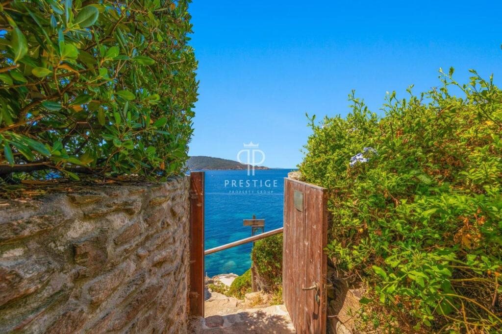 Maison à vendre, 370m², Le Lavandou
