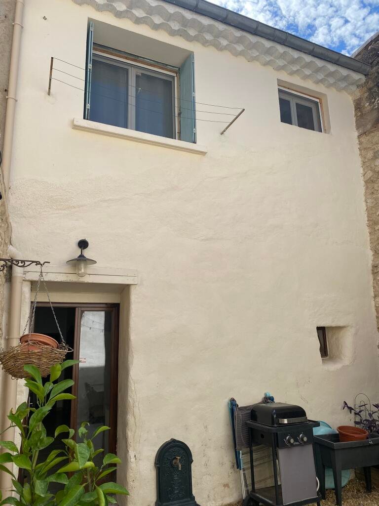 Maison à vendre, 3m², Saint-Geniès-de-Fontedit