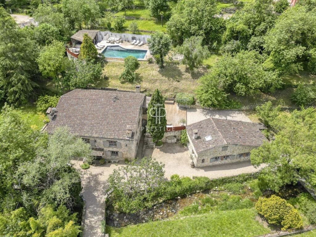 Maison à vendre, 415m², Le Rouret