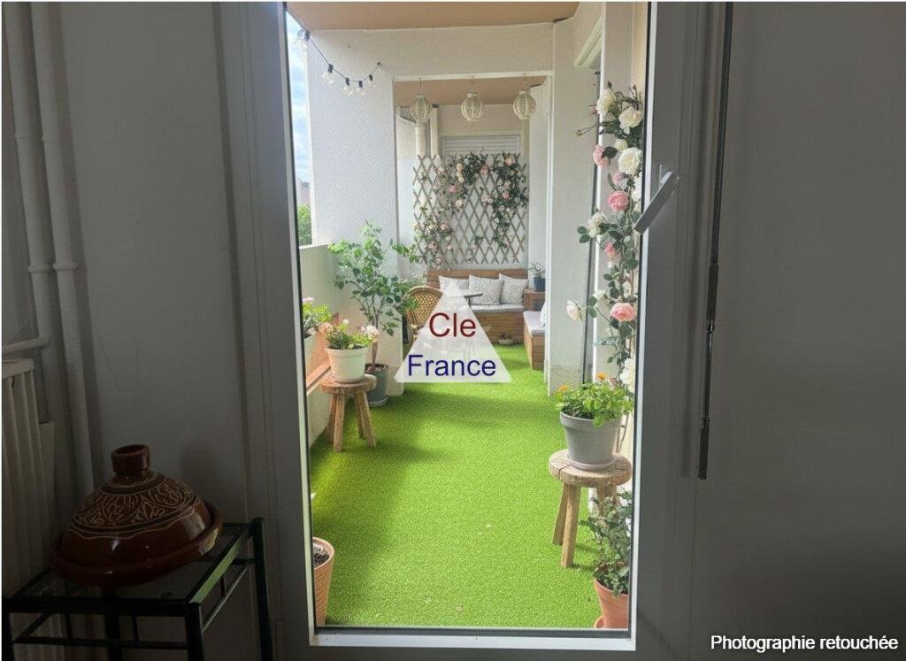 Maison à vendre, 2m², Paris 18ème