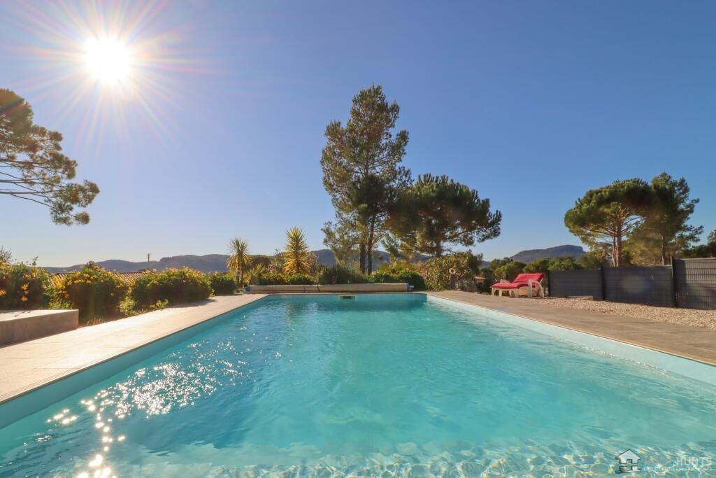 Maison à vendre, 180m², Bagnols-en-Forêt