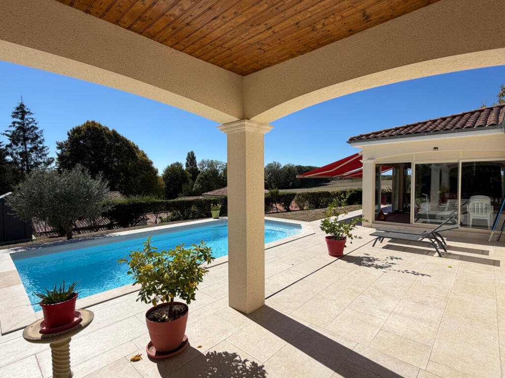 Maison à vendre, 156m², Saint-Maigrin