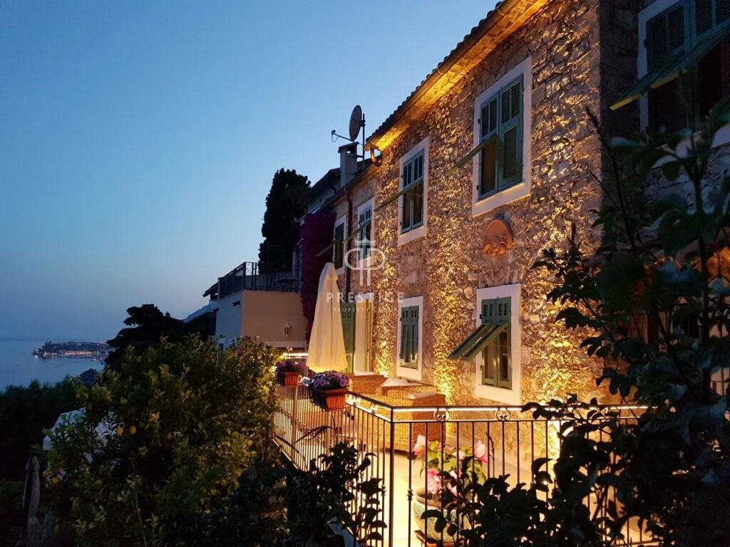Maison à vendre, 212m², Roquebrune-Cap-Martin