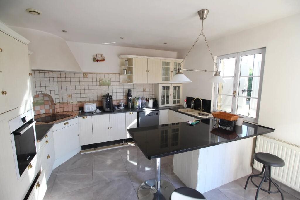 Maison à vendre, 140m², Saint-Claud