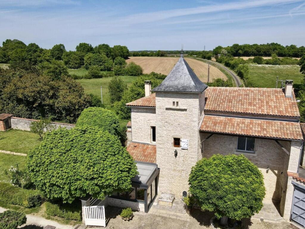 Maison à vendre, 172m², Ruffec